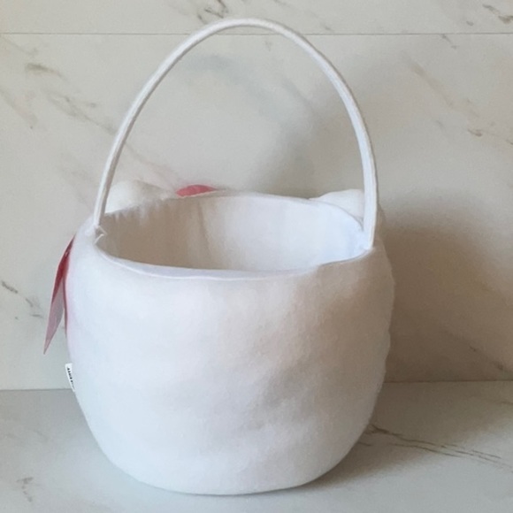 Hello Kitty plush Easter basket/bucket - Picture 12 of 12